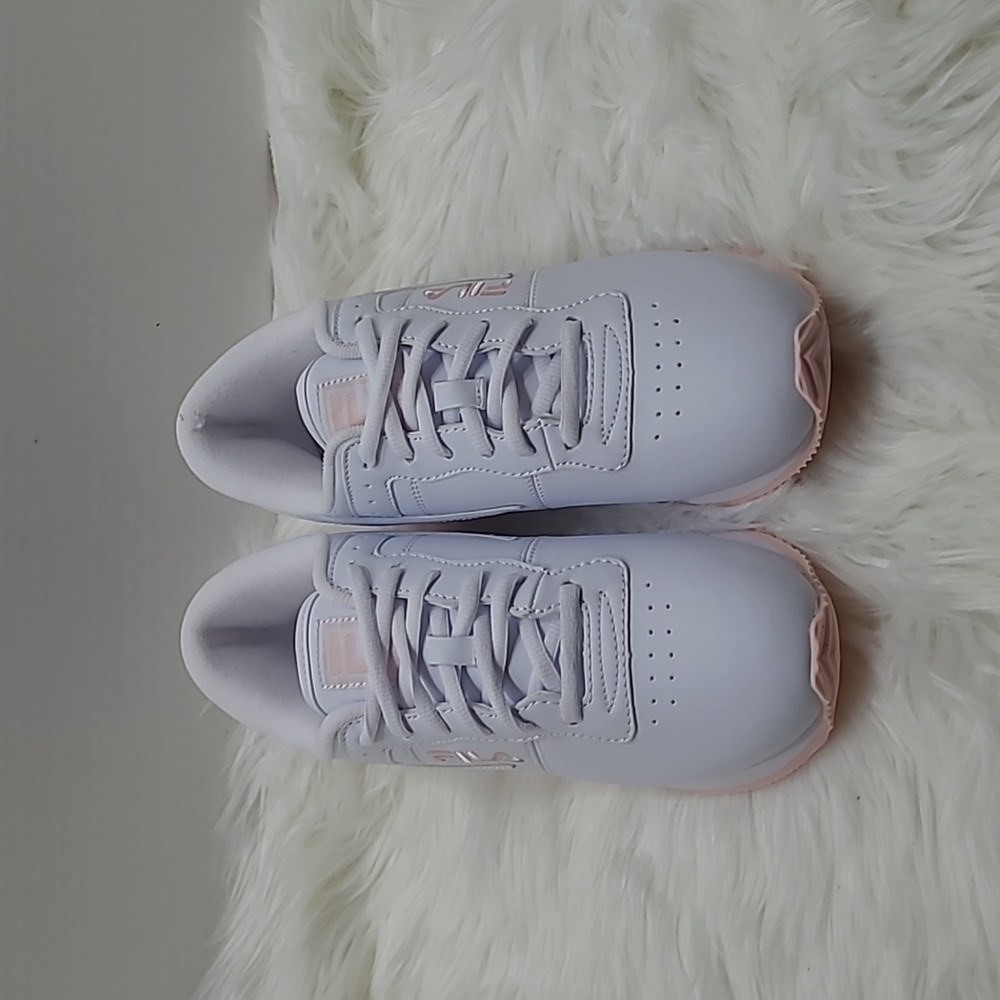 Fila Women Sneakers New Sz9
